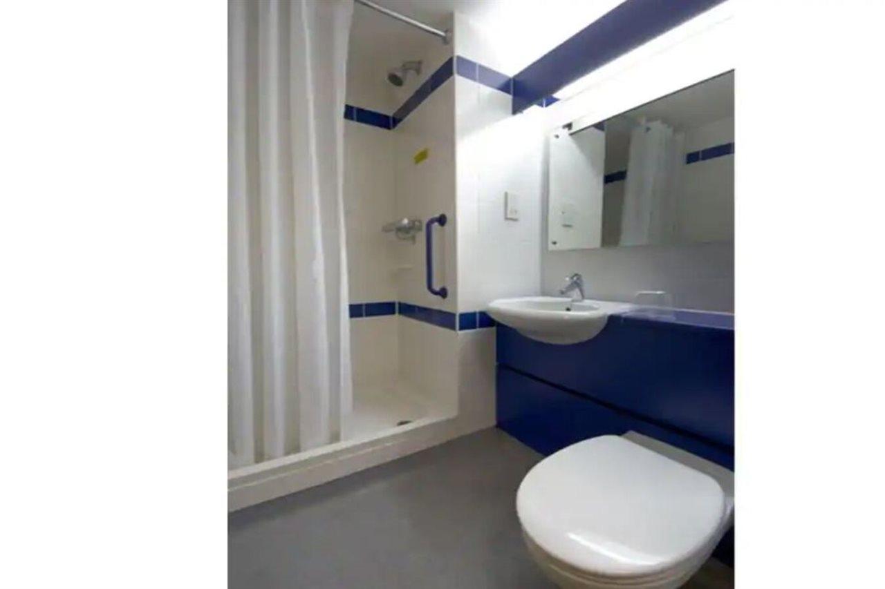 Travelodge Newbury Tot Hill Highclere Ngoại thất bức ảnh