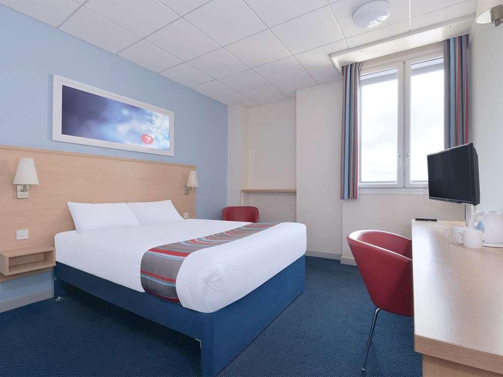 Travelodge Newbury Tot Hill Highclere Phòng bức ảnh